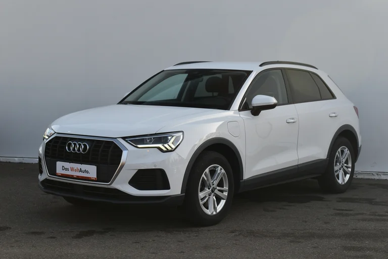 Audi Q3 45 TFSI e 180 kW / 245 CP