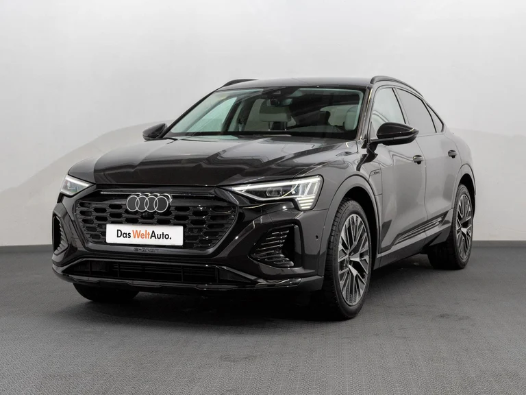 Audi Q8 Sportback
S line 55 e-tron quattro