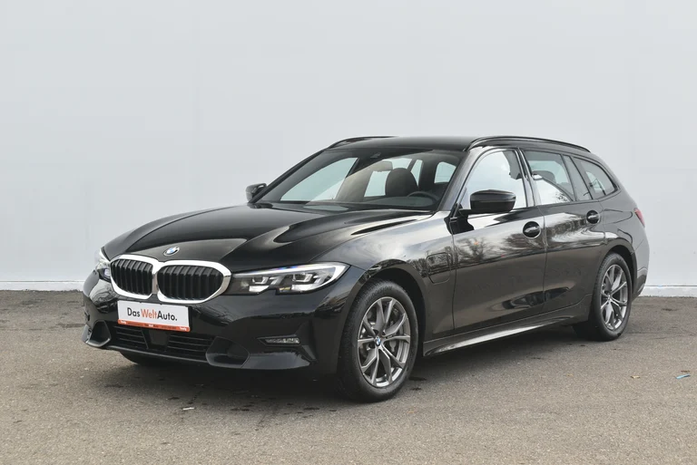 BMW 3xx 330e PHEV Touring Aut.