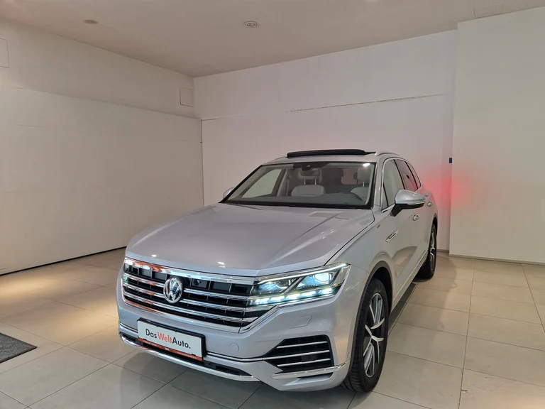 VW Touareg
Elegance V6 TDI TD