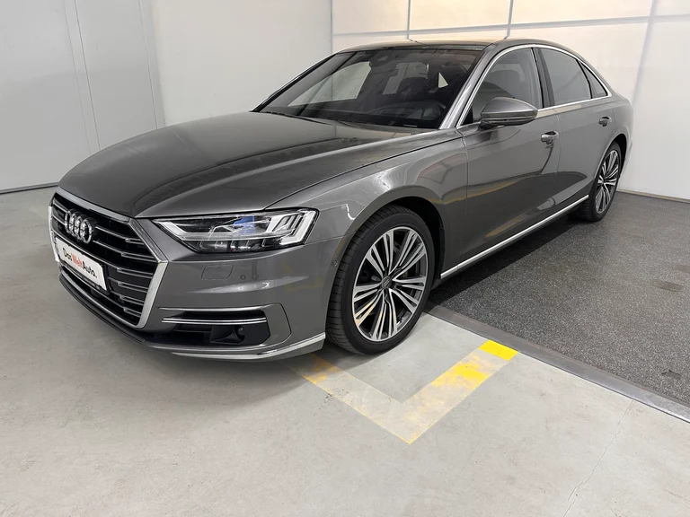 Audi A8
3.0 TFSI quattro