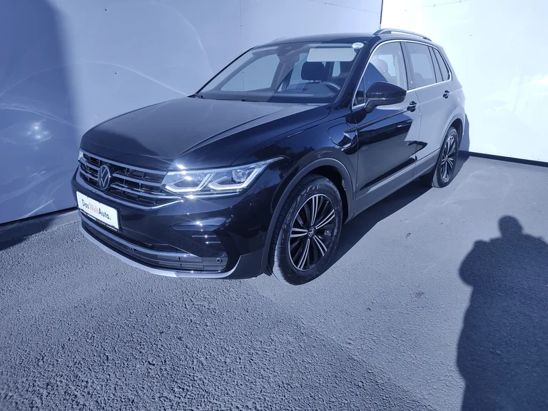 VW Tiguan
Elegance 1,4 eHybrid OPF