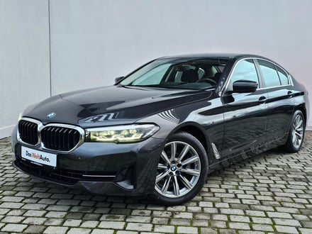 BMW Seria 5 Lim. 520d xDrive