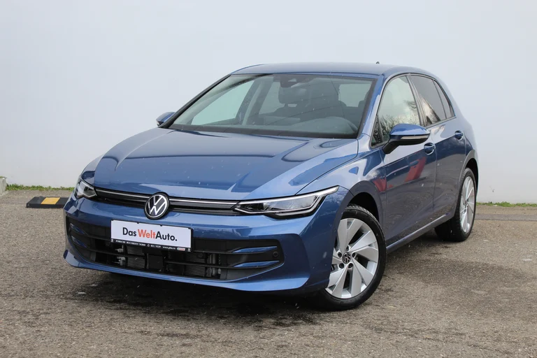 VW Golf
Life 1.5 TSI ACT