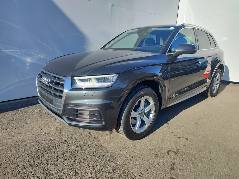 Audi Q5
Sport 45 TFSI quattro