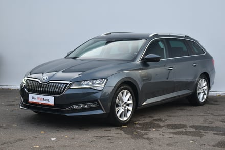 Škoda SUPERB COMBI iV AMBITION