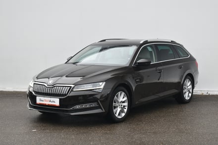 Škoda SUPERB COMBI iV STYLE