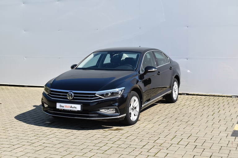 VW Passat
Noul Passat Highline 2.0 TDI DSG