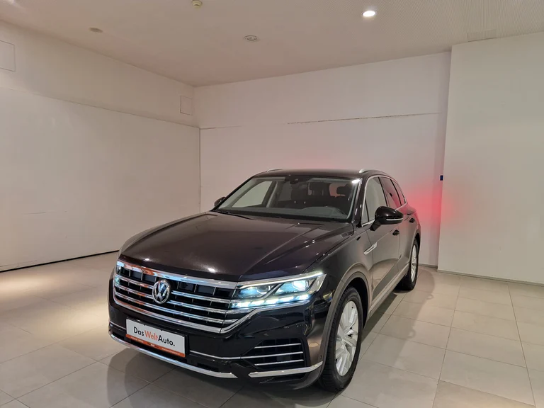 VW Touareg
Noul Touareg Elegance V6 TDI