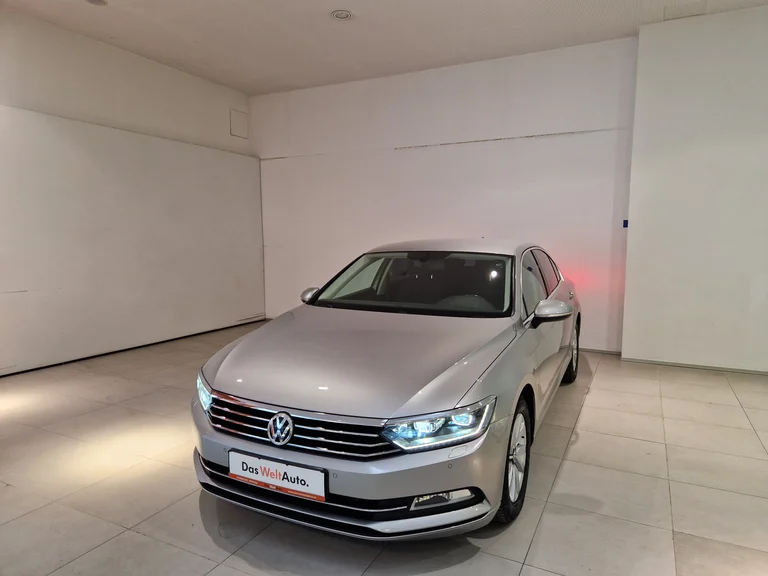 VW Passat Comfortline 2.0 TDI