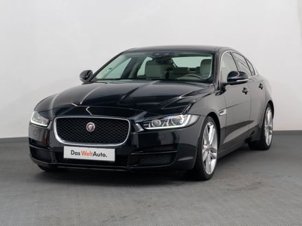 Jaguar XE E-Performance Prestige