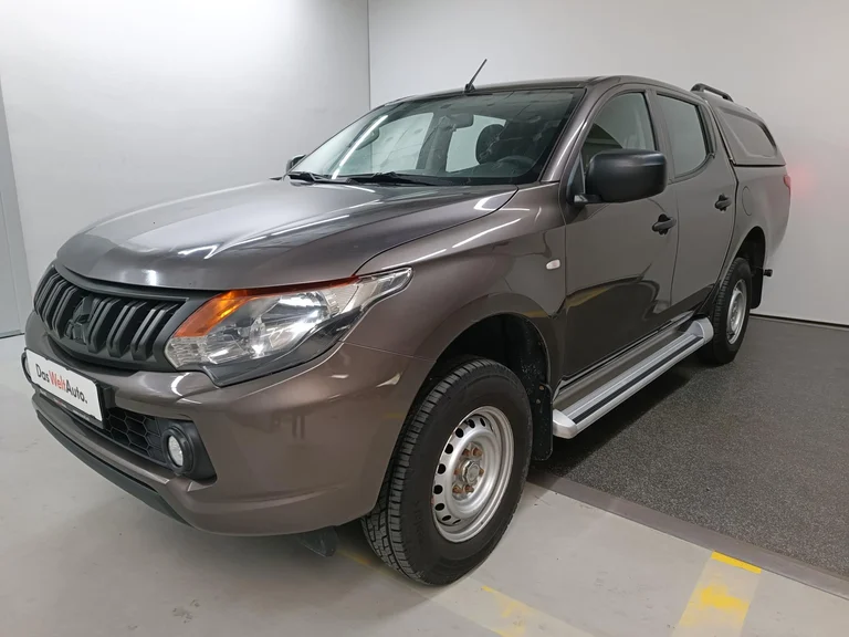 Mitsubishi L 200 2,4 DI-D 4WD Doppelkabine Intense