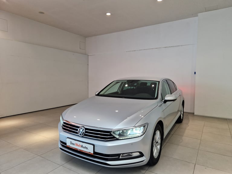 VW Passat Comfortline 2.0 TDI DSG