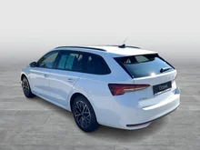 Škoda Octavia Combi Selection TSI mHEV DSG in Moon-Weiß Metallic