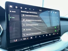 Škoda Octavia Combi Selection TSI mHEV DSG in Moon-Weiß Metallic