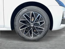 Škoda Octavia Combi Selection TSI mHEV DSG in Moon-Weiß Metallic