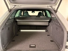 Škoda Superb Combi Sportline 4x4 in hellgrau - metallic