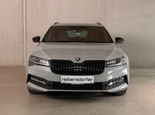 Škoda Superb Combi Sportline 4x4 in hellgrau - metallic