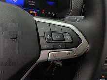 VW T-Cross 4Me TSI in Deep Black Perleffekt