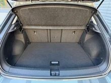 VW T-Roc Life TSI in Indium Grau Metallic