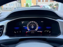 VW T-Roc Life TSI in Indium Grau Metallic