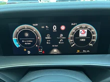 VW Tayron Friends TDI DSG in Pure White