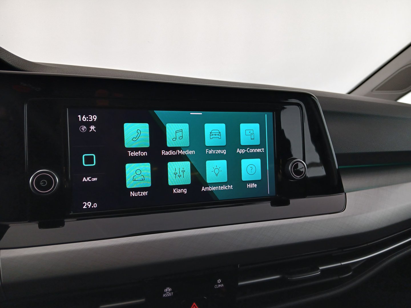 VW Golf Variant Life TDI DSG | Bild 18 von 29