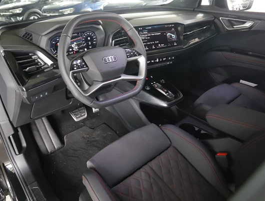 Bild eines Audi Q4 55 e-tron quattro