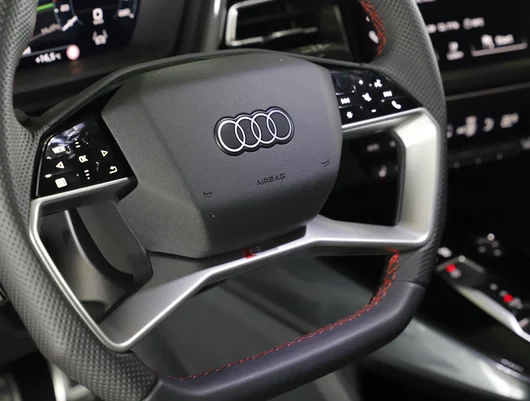Bild eines Audi Q4 55 e-tron quattro