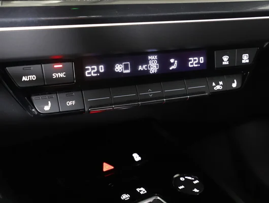 Bild eines Audi Q4 55 e-tron quattro