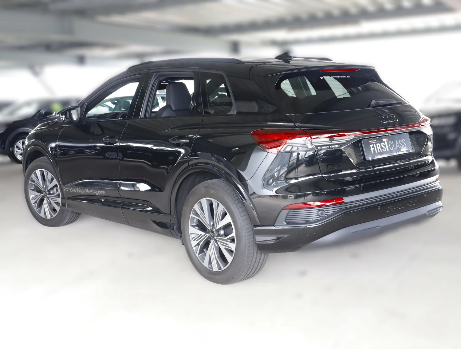 Bild eines Audi Q4 55 e-tron quattro