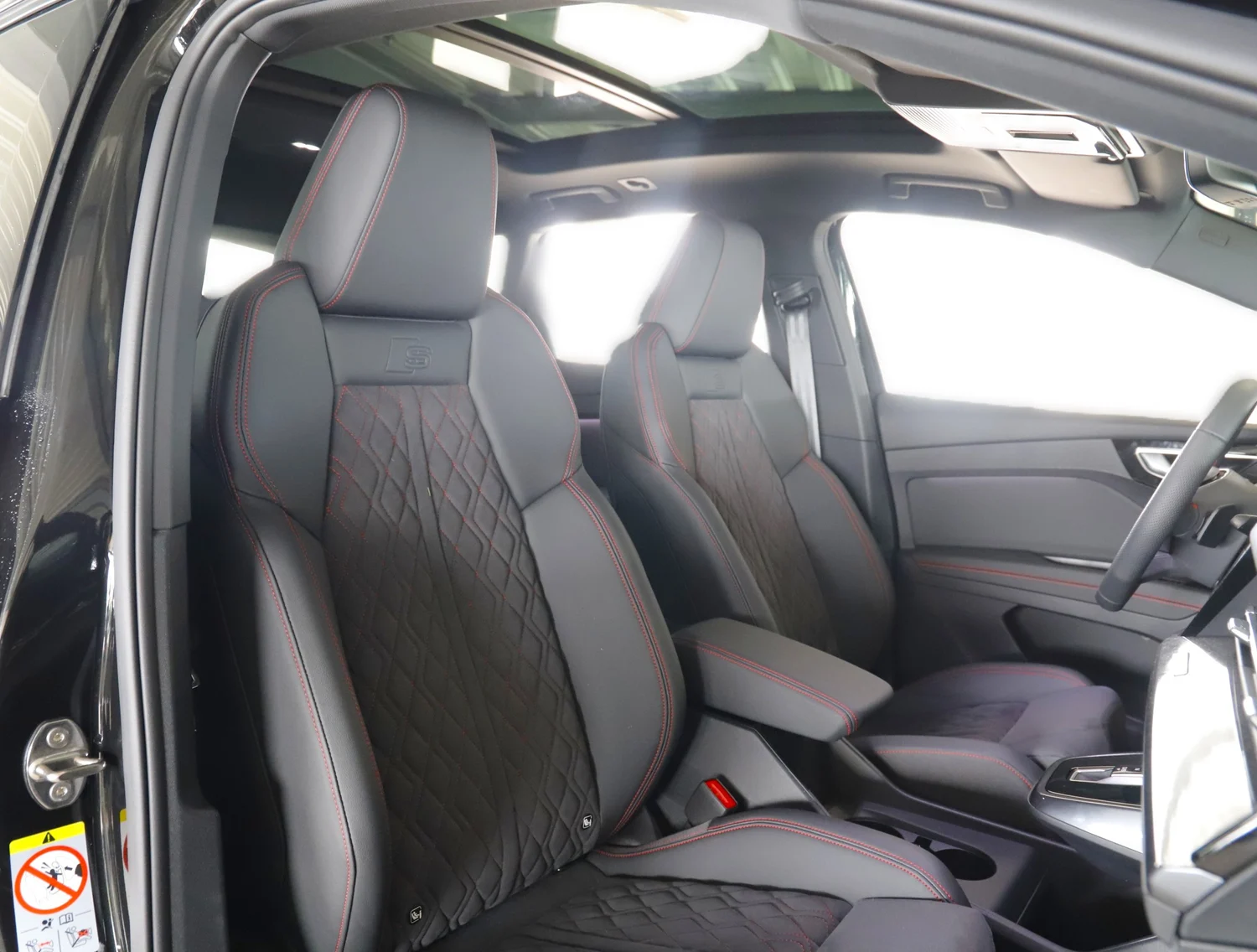 Bild eines Audi Q4 55 e-tron quattro