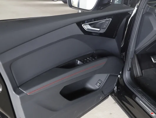 Bild eines Audi Q4 55 e-tron quattro