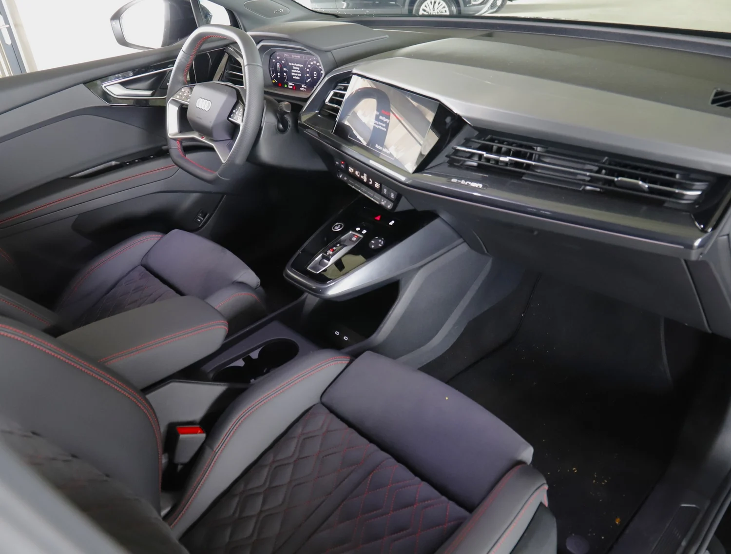 Bild eines Audi Q4 55 e-tron quattro