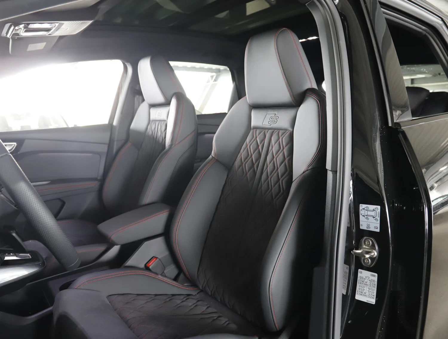 Bild eines Audi Q4 55 e-tron quattro