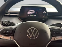 VW ID Buzz ID. Buzz Pro 4MOTION 250 kW in Starlight Blue Metallic