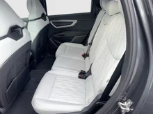 Audi Q7 TDI quattro 220 kW Signature Edition in Daytonagrau Perleffekt