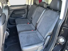 VW Caddy Style TDI 4MOTION in Deepblack Perleffekt
