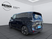 VW ID Buzz ID. Buzz Pro 4MOTION 250 kW in Starlight Blue Metallic