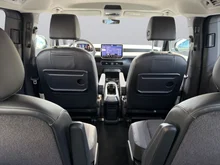 VW ID Buzz ID. Buzz Pro 4MOTION 250 kW in Starlight Blue Metallic