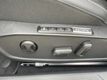 VW Golf Life mHEV TSI DSG in Pure White