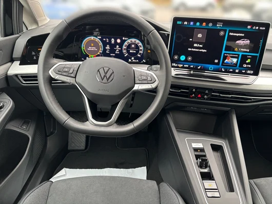 Bild eines VW Golf Rabbit eHybrid DSG 150 kW