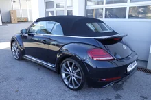 VW Beetle Cabriolet The Beetle Cabriolet Sport A. TSI DSG in 2T Deep Black Perleffekt