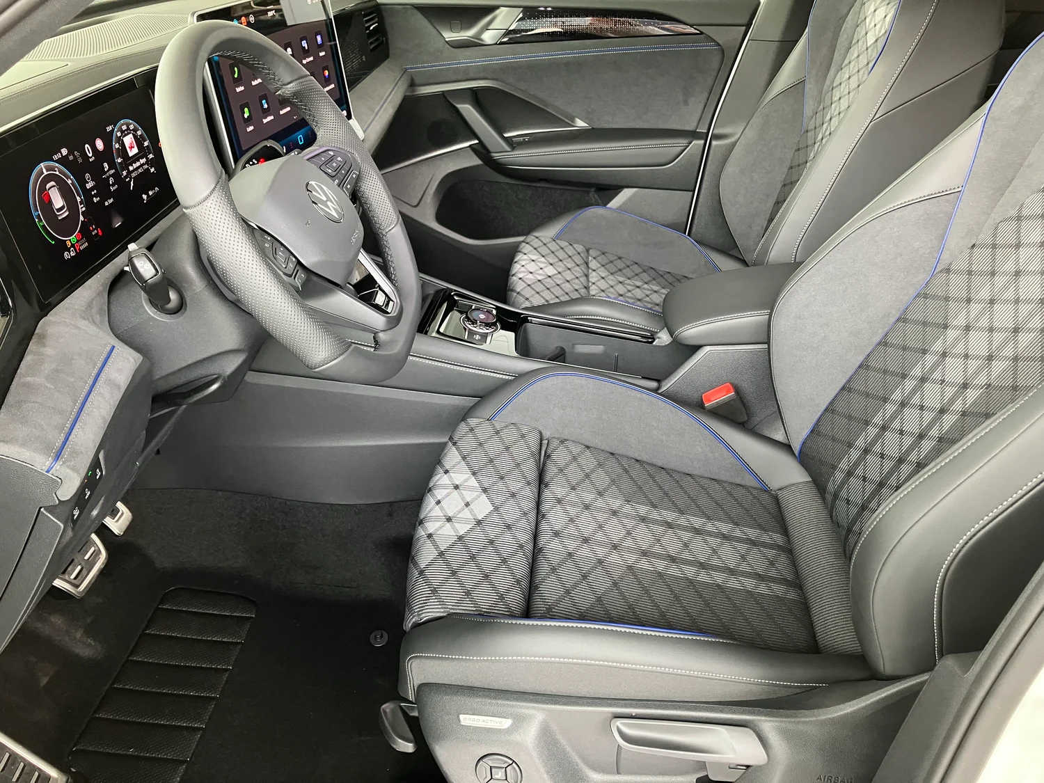 Bild eines Tiguan R-Line eHybrid DSG 200 kW