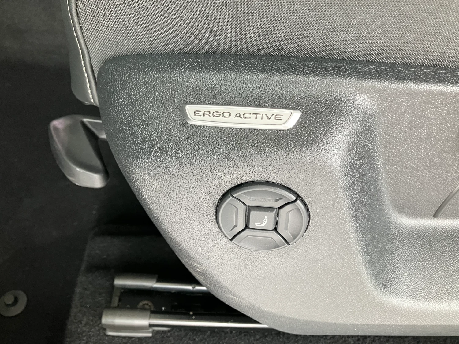 Bild eines Tiguan R-Line eHybrid DSG 200 kW