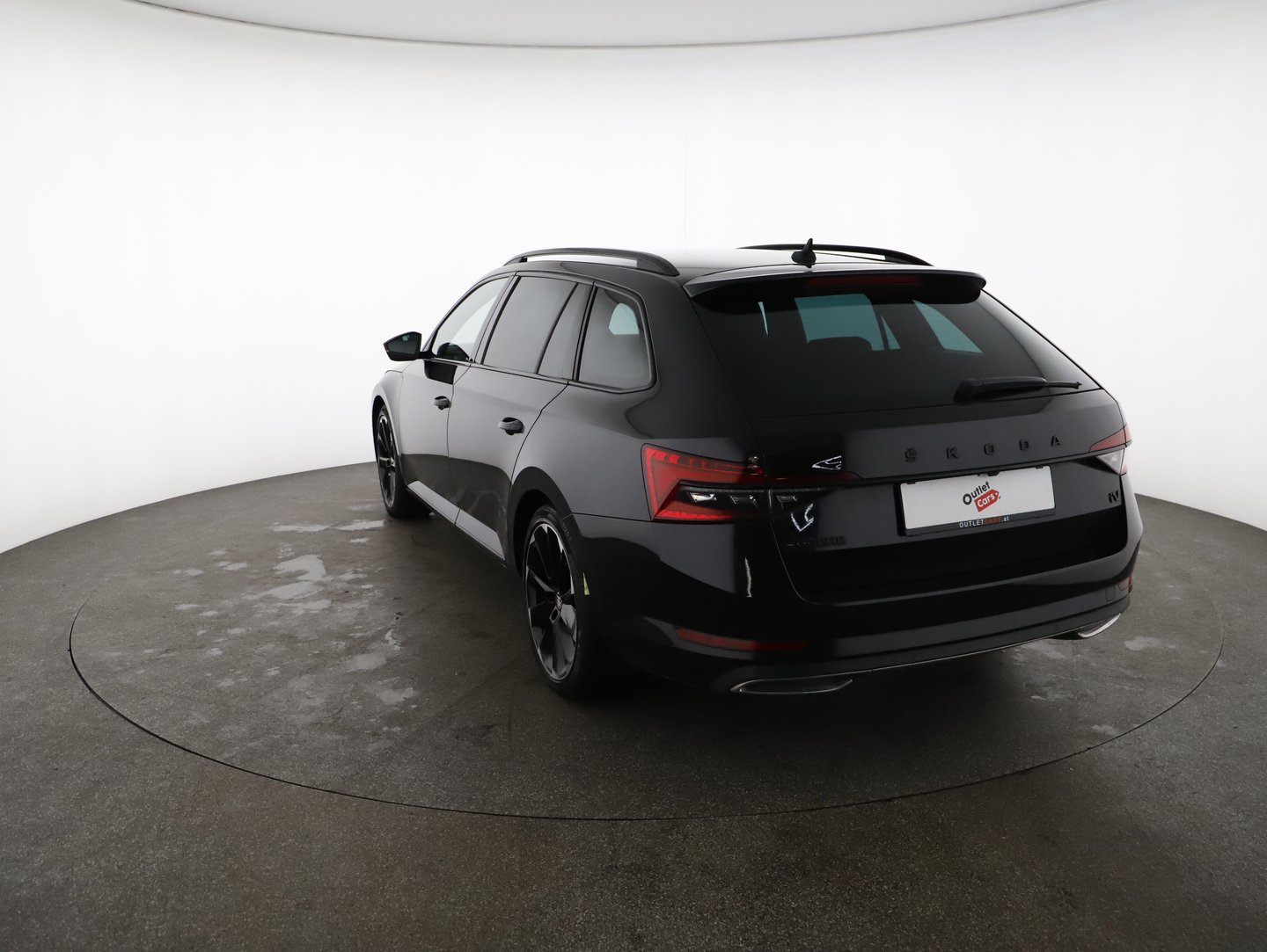 Škoda SUPERB Combi iV SPORTLINE DSG | Bild 2 von 25