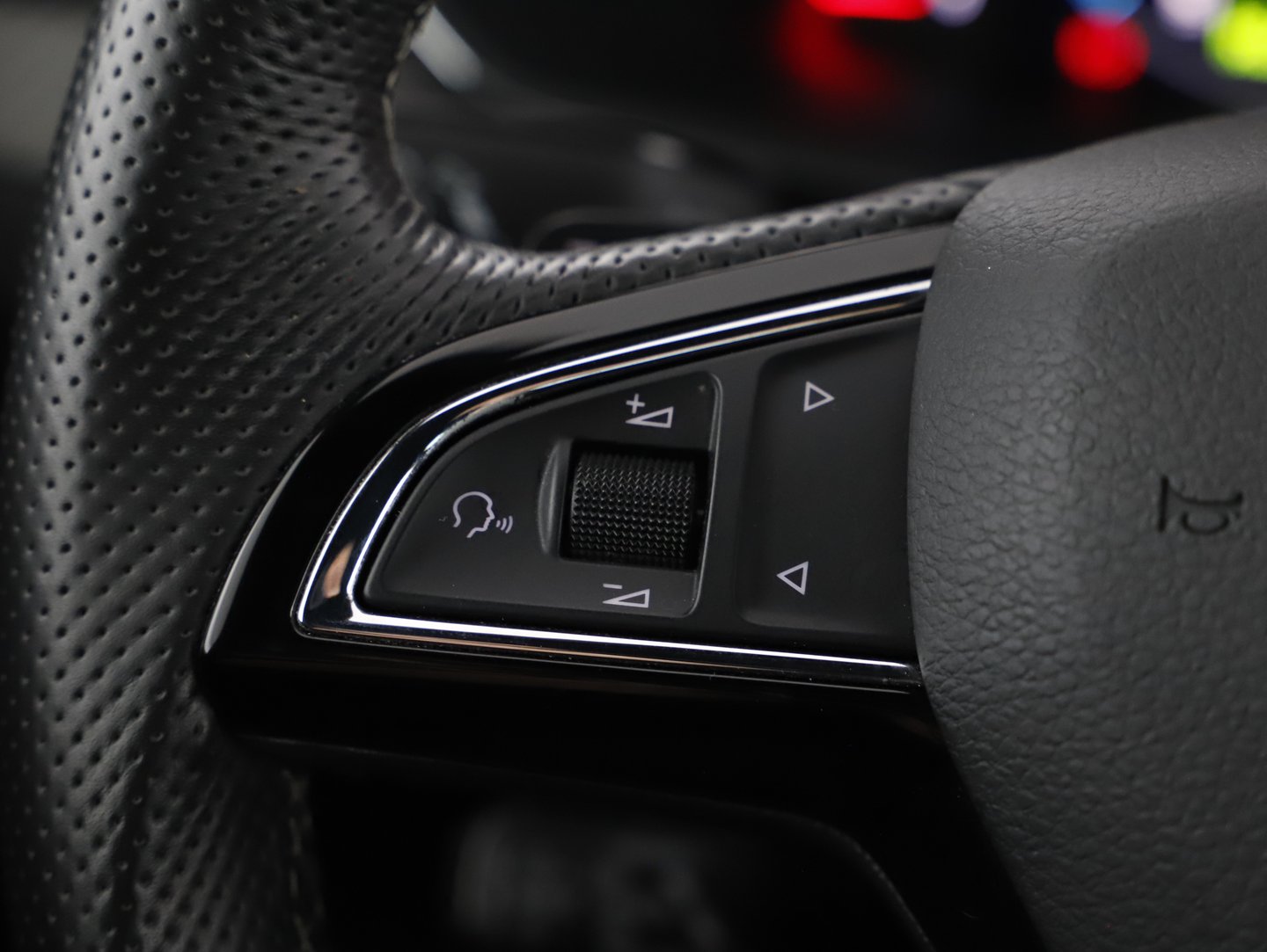 Škoda SUPERB Combi iV SPORTLINE DSG | Bild 11 von 25