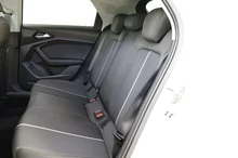 Audi A1 Sportback 25 TFSI intense in Gletscherweiss Metallic