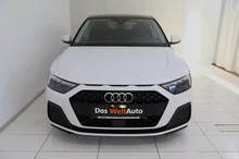 Audi A1 Sportback 25 TFSI intense in Gletscherweiss Metallic