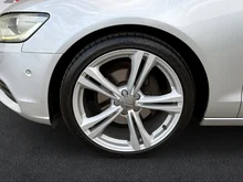 Audi A6 Avant 3.0 TDI DPF Multitronic in Silber